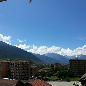 Arc En Ciel Appartamento Aosta Exterior photo