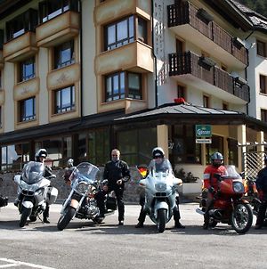 Biker Hotel Al Gallo Forcello Passo di Pramollo Exterior photo