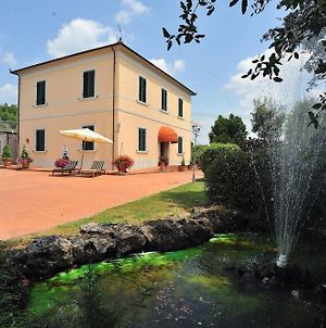Villa La Nina Montecarlo Exterior photo