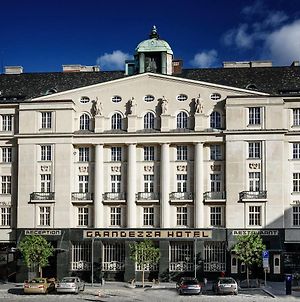 Grandezza Hotel Luxury Palace Brno Exterior photo