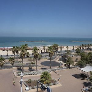 Olive Tlv 88 Sea Hotel Tel Aviv Exterior photo
