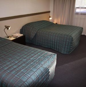 Highlander Hotel Adelaide Room photo