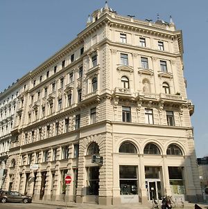 Schweizer Pension Solderer Vienna Exterior photo