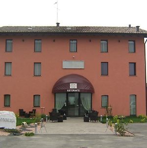 Hotel Hyknusa Reggio nell'Emilia Exterior photo