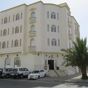 Al Ferdous Hotel Apartments Mascate Exterior photo