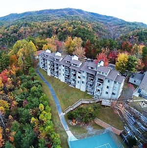 Deer Ridge Mountain Resort Gatlinburg Exterior photo