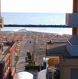 Grazia Rimini Hotel Exterior photo