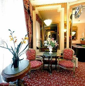 Hotel La Boetie Parigi Room photo