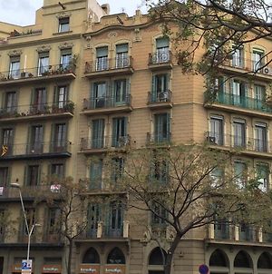 Whatching Sagrada Familia Appartamento Barcellona Exterior photo