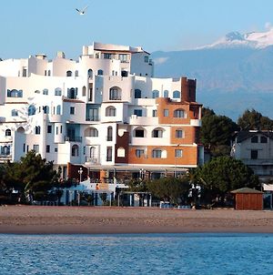 Sporting Baia Hotel Giardini Naxos Exterior photo