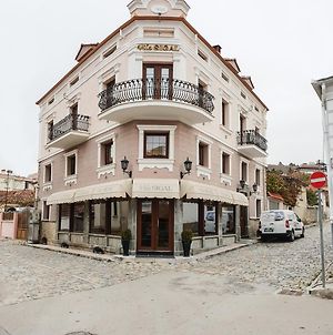 Hotel Vila Sigal Korce Exterior photo