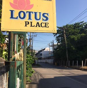 Lotus Place Sukhothai Hotel Exterior photo