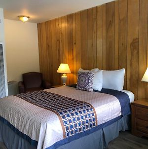 Cedar Inn & Suites South Lake Tahoe Exterior photo