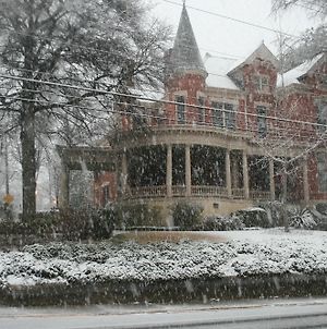 Burke Mansion Bed and Breakfast Macon Exterior photo