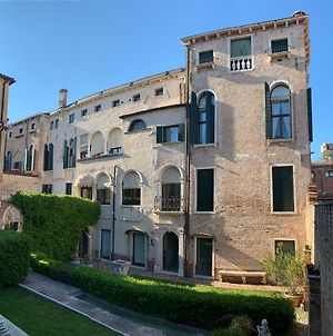 Palazzo Contarini Della Porta Di Ferro Aparthotel Venezia Exterior photo
