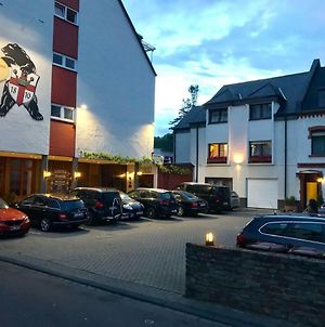 Hotel & Weinhaus Zum Schwarzen Baren Coblenza Exterior photo