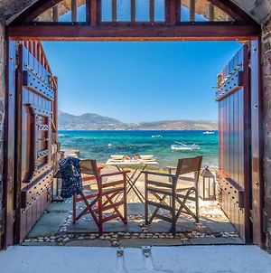 Neosikos Amazing Beach House In Milos Island Klima  Exterior photo