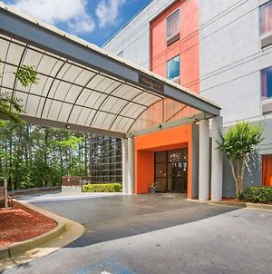 Budgetel Inns & Suites - Atlanta Galleria Stadium Exterior photo