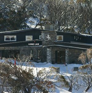 The Lions Lair Hotel Perisher Valley Exterior photo