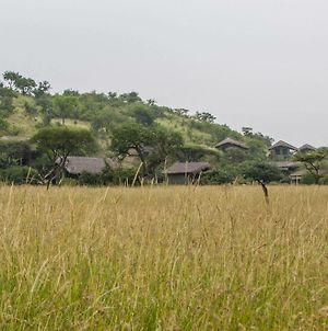 Grumeti Migration Camp Serengeti Exterior photo