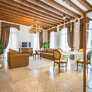 San Teodoro Palace - Luxury Apartments Venezia Exterior photo