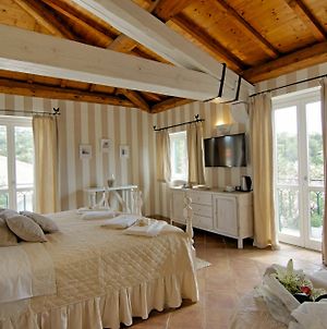 Domus Corallia-Luxury Rooms Porto Rotondo Exterior photo