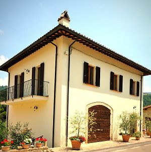 Agriturismo Casa Brunori Villa Valtopina Exterior photo