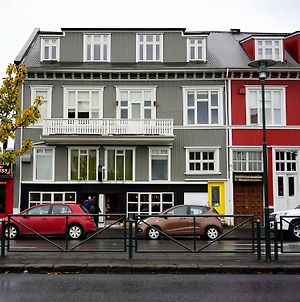 Centric Guesthouse Reykjavík Exterior photo