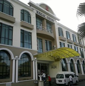 Regal Court Hotel Kuching Exterior photo