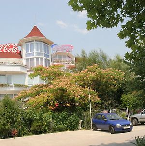 Hotel Kamelia Varna Exterior photo