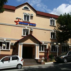 Hotel Morskaya Zvezda Gelendzhik Exterior photo