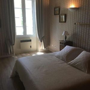 Le Cheval Blanc Bed and Breakfast La Bastide-des-Jourdans Exterior photo