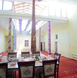 Qutlug Qadam Guest House Khiva Exterior photo