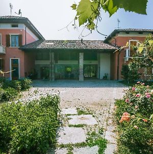 In Viridi Bed and Breakfast Cuneo Exterior photo