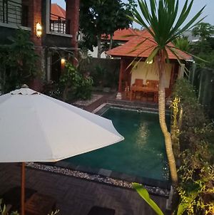 D'Puja Home Stay And Spa Nusa Dua  Exterior photo