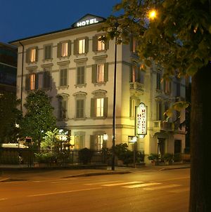 Hotel Residence Parma Exterior photo