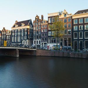 18Th Century Groundfloor Canal House With Patio/Garden Appartamento Amsterdam Exterior photo