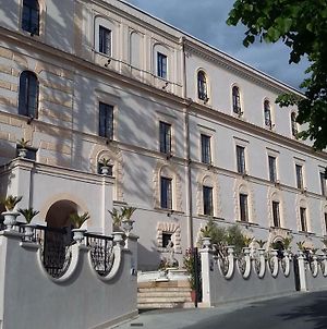 Palazzo Moraschi Subiaco Bed and Breakfast Exterior photo