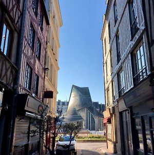 La Tour De Jeanne : Hypercentre Charme Et Design Appartamento Rouen Exterior photo