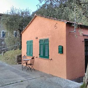 Tigullio Vacations: La Casetta Villa Lavagna Exterior photo