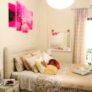 Theano'S Cozy & Quiet Lux Central Flat - Wifi & Full Amenities Appartamento Patras Exterior photo