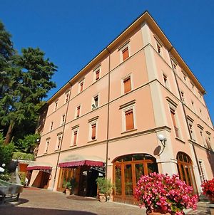 Alla Rocca Hotel Conference&Restaurant Bazzano Exterior photo