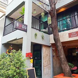 Badu Sukhumvit Appartamento Bangkok Exterior photo