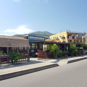 Le Terrazze in Villa Reitano  Exterior photo