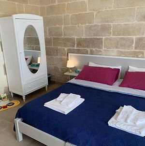 Il Giardino Delle Margherite Bed and Breakfast Lecce Exterior photo