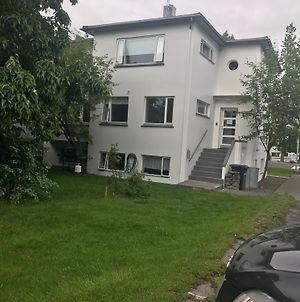 Sulur Guesthouse Akureyri Exterior photo