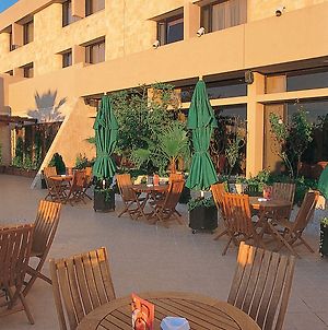 Crowne Plaza Resort Petra Wadi Musa Exterior photo