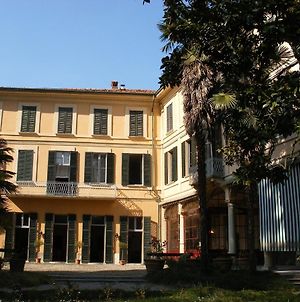 Villa Cavadini Relais Appiano Gentile Exterior photo