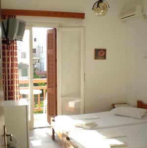 Hotel Maroulis Naxos City Room photo
