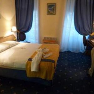 Hotel Foch Lione Room photo